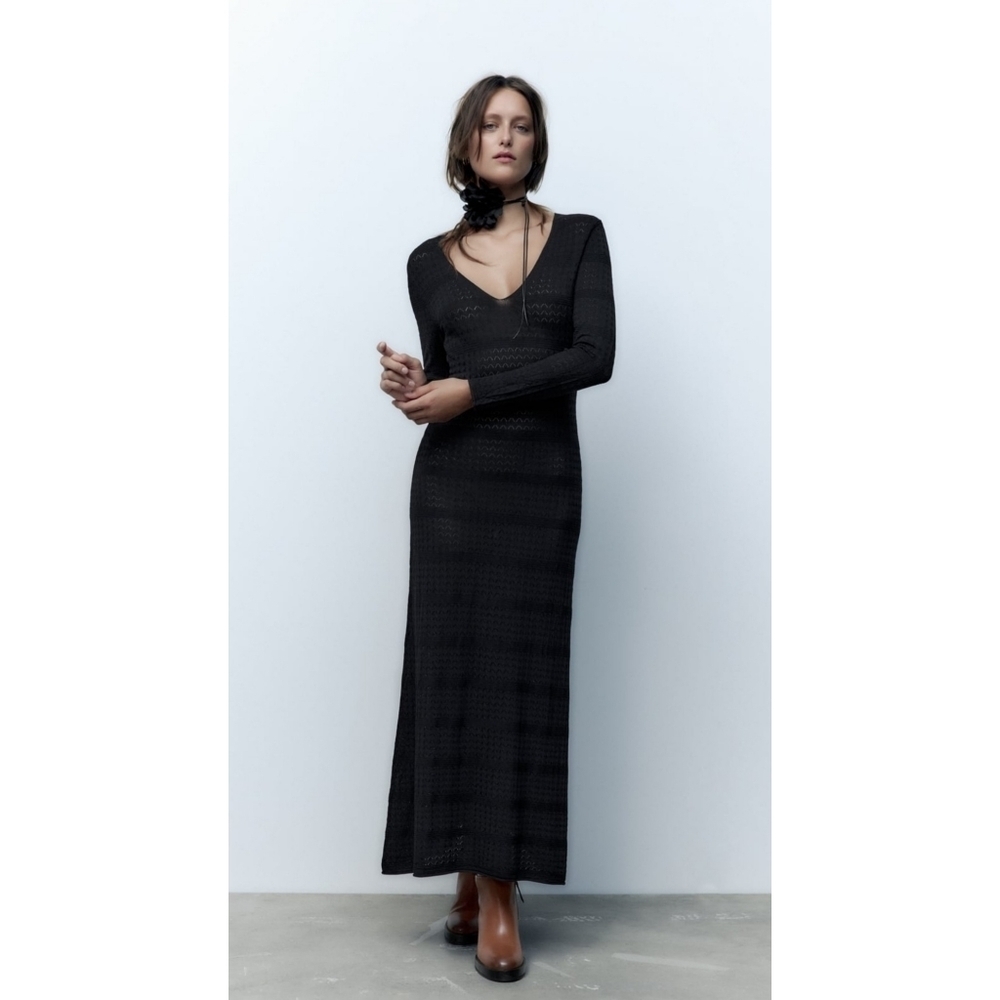 ZARA // ltd ed black pointelle knit plunge long sleeve a-line maxi dress
